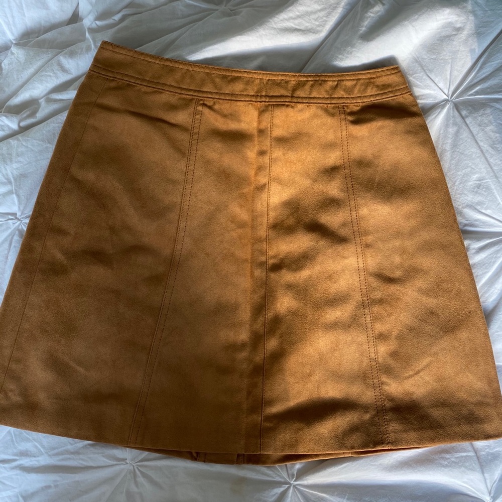 Suede button H&M skirt - Picture 2 of 3